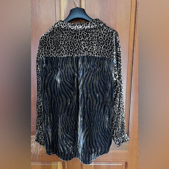 Johnny Was Leopard Print Blouse Faux Velvet - Picture 3 of 6